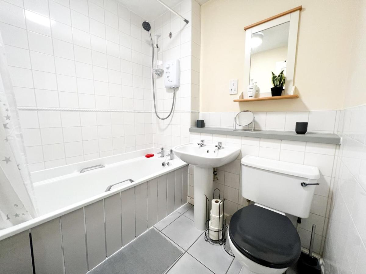 2 Bedroom - River Clyde Home - Parking Glasgow Exterior foto